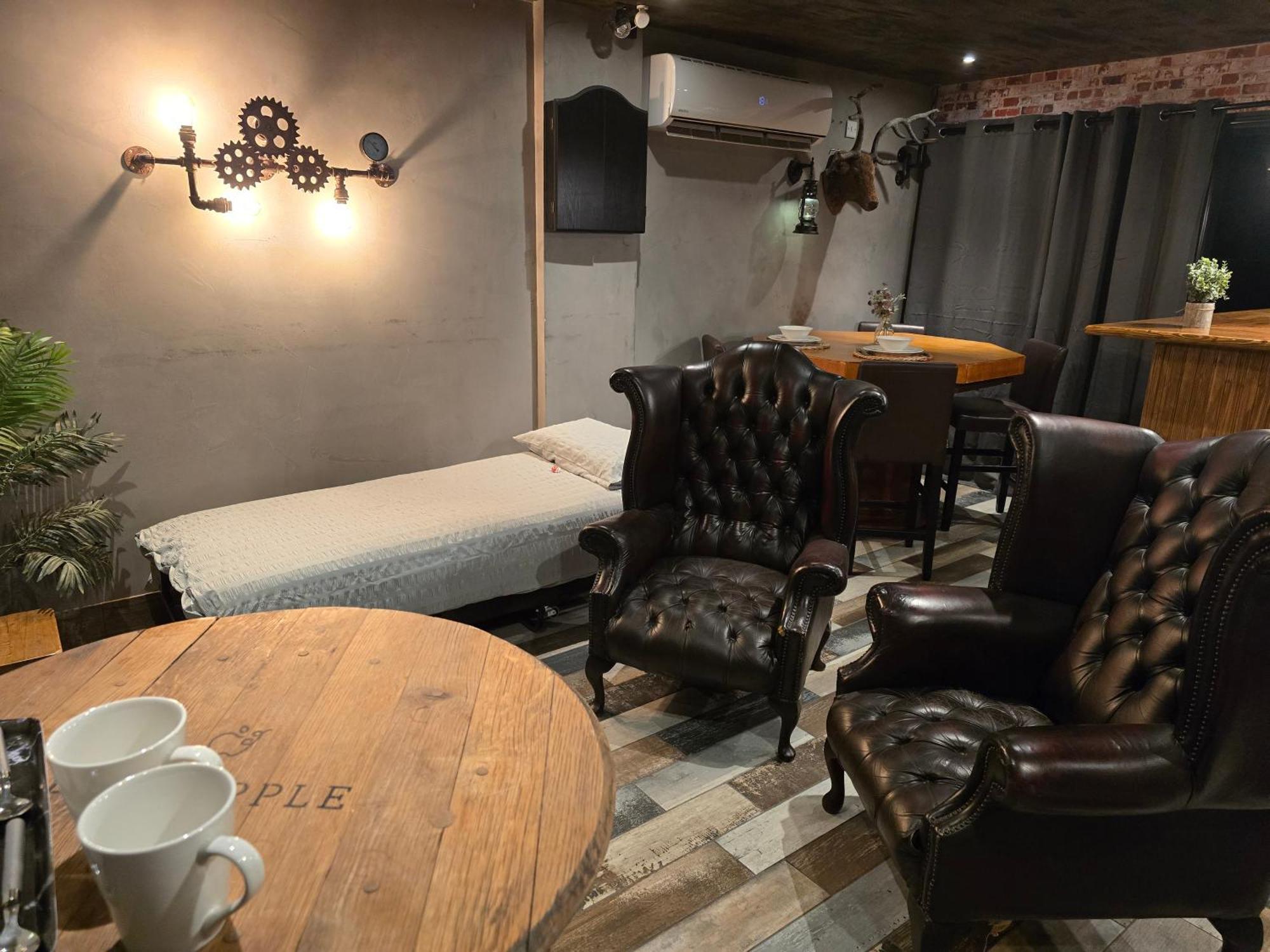 The Pub - Unique & Authentic Experience - Free Parking!, 5 Minutes From Airbus And The Mall Cribbs Bristol Zewnętrze zdjęcie