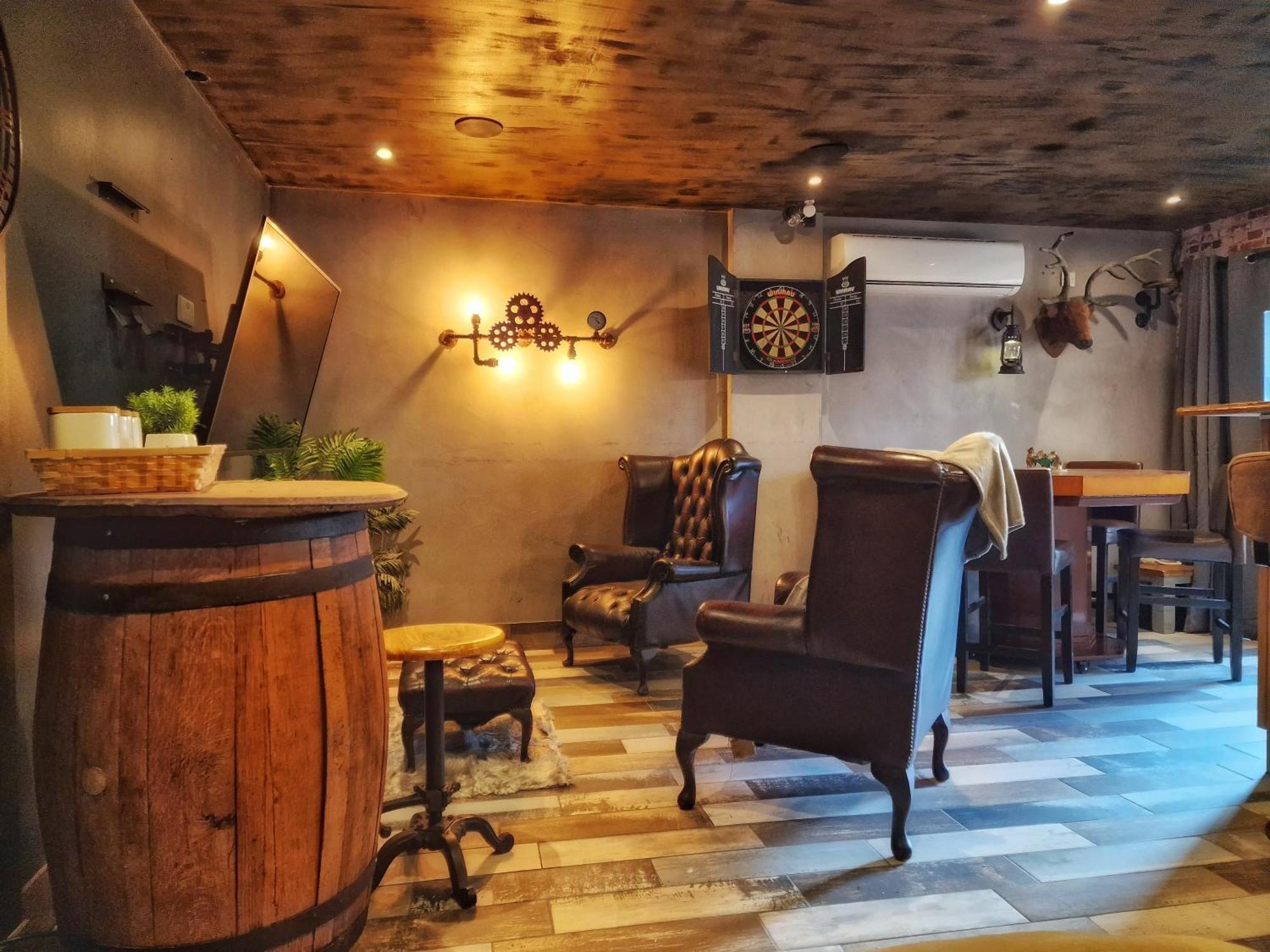 The Pub - Unique & Authentic Experience - Free Parking!, 5 Minutes From Airbus And The Mall Cribbs Bristol Zewnętrze zdjęcie
