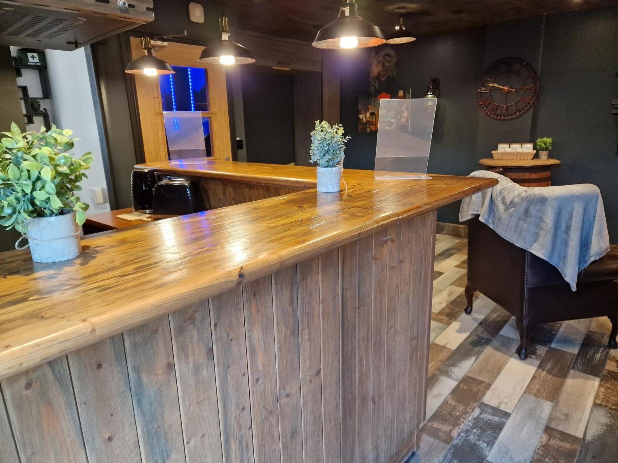 The Pub - Unique & Authentic Experience - Free Parking!, 5 Minutes From Airbus And The Mall Cribbs Bristol Zewnętrze zdjęcie